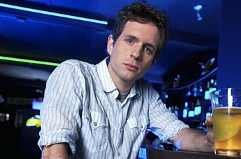 Illustration for article titled It's Always Sunny In Philadelphia: "Dennis Looks Like A Registered Sex Offender"
